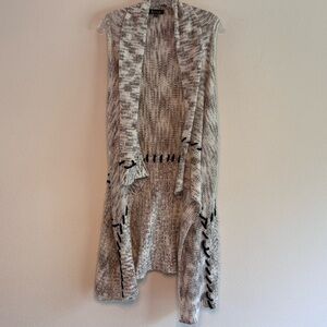 Two Sisters Women's  Cream and Black Open Front Cardigan Size M/L Sleeveless